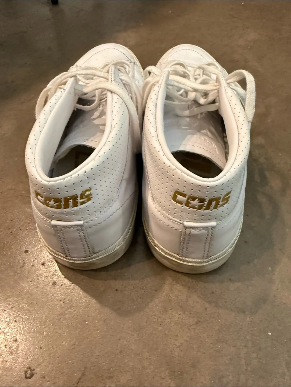 Converse Cons Louie Lopez Pro Men’s White Low-Top Leather Sneakers